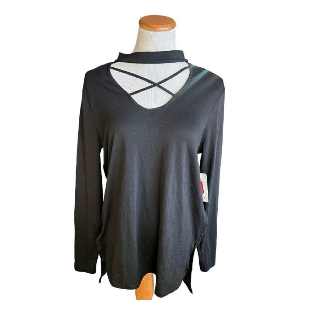 NWT Womens Bobbie Brooks Black Cage Neck Detail Tunic Top - Sz L